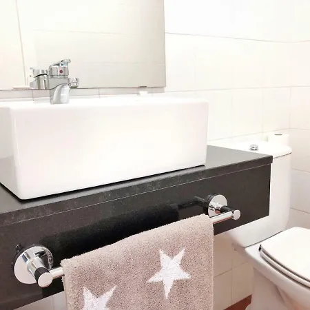 Apartamento Sanxenxo Apartment *